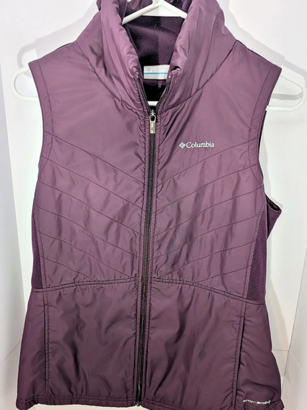 Columbia Omni Shield Women's Quilted Plum/Purple Vest. Size Medium